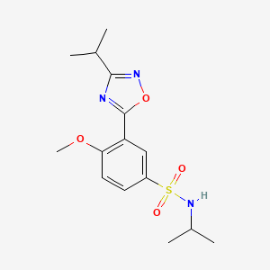 molecular formula C15H21N3O4S B7690650 N-isopropyl-3-(3-isopropyl-1,2,4-oxadiazol-5-yl)-4-methoxybenzenesulfonamide 