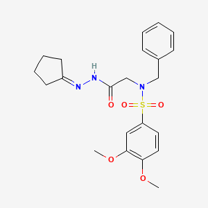 molecular formula C22H27N3O5S B7691703 N-benzyl-N-(2-(2-cyclopentylidenehydrazinyl)-2-oxoethyl)-3,4-dimethoxybenzenesulfonamide 