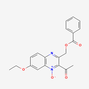 molecular formula C20H18N2O5 B7694618 2-acetyl-3-((benzoyloxy)methyl)-7-ethoxyquinoxaline 1-oxide 