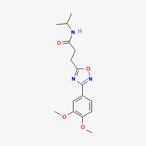 molecular formula C16H21N3O4 B7694753 3-(3-(3,4-dimethoxyphenyl)-1,2,4-oxadiazol-5-yl)-N-isopropylpropanamide 