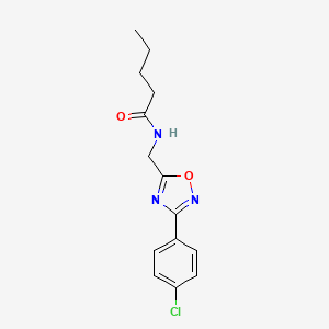 molecular formula C14H16ClN3O2 B7695283 N-((3-(4-chlorophenyl)-1,2,4-oxadiazol-5-yl)methyl)pentanamide 