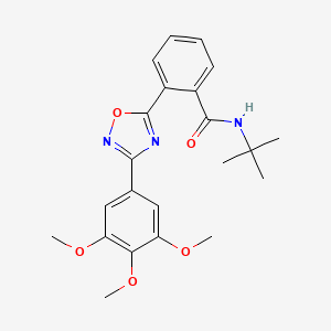 molecular formula C22H25N3O5 B7700997 N-(tert-butyl)-2-(3-(3,4,5-trimethoxyphenyl)-1,2,4-oxadiazol-5-yl)benzamide 