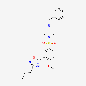 molecular formula C23H28N4O4S B7705329 5-(5-((4-benzylpiperazin-1-yl)sulfonyl)-2-methoxyphenyl)-3-propyl-1,2,4-oxadiazole 