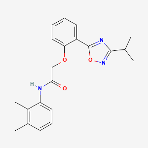 molecular formula C21H23N3O3 B7709842 N-(2,3-dimethylphenyl)-2-(2-(3-isopropyl-1,2,4-oxadiazol-5-yl)phenoxy)acetamide 