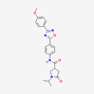 molecular formula C23H24N4O4 B7712153 1-isopropyl-N-(4-(3-(4-methoxyphenyl)-1,2,4-oxadiazol-5-yl)phenyl)-5-oxopyrrolidine-3-carboxamide 