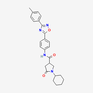 molecular formula C26H28N4O3 B7714933 1-cyclohexyl-5-oxo-N-(4-(3-(p-tolyl)-1,2,4-oxadiazol-5-yl)phenyl)pyrrolidine-3-carboxamide 