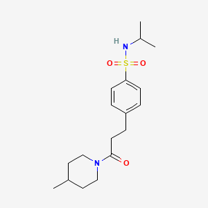 molecular formula C18H28N2O3S B7715893 N-isopropyl-4-(3-(4-methylpiperidin-1-yl)-3-oxopropyl)benzenesulfonamide 