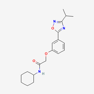 molecular formula C19H25N3O3 B7717865 N-cyclohexyl-2-(3-(3-isopropyl-1,2,4-oxadiazol-5-yl)phenoxy)acetamide 