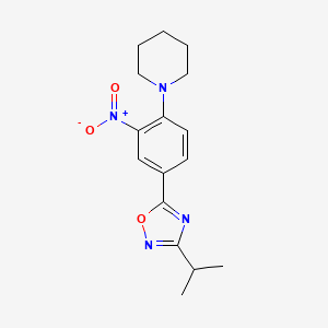 molecular formula C16H20N4O3 B7719611 3-isopropyl-5-(3-nitro-4-(piperidin-1-yl)phenyl)-1,2,4-oxadiazole 