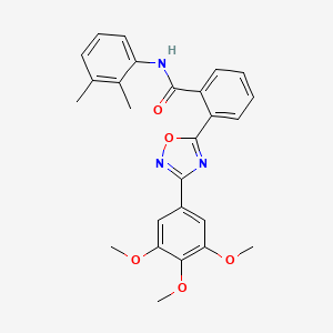 molecular formula C26H25N3O5 B7720514 N-(2,3-dimethylphenyl)-2-(3-(3,4,5-trimethoxyphenyl)-1,2,4-oxadiazol-5-yl)benzamide 