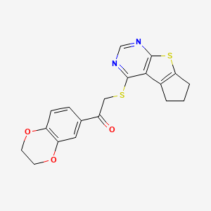 molecular formula C19H16N2O3S2 B7726657 1-(2,3-Dihydro-1,4-benzodioxin-6-yl)-2-{7-thia-9,11-diazatricyclo[6.4.0.0^{2,6}]dodeca-1(12),2(6),8,10-tetraen-12-ylsulfanyl}ethan-1-one 