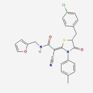 (2Z)-2-[5-(4-chlorobenzyl)-3-(4-methylphenyl)-4-oxo-1,3-thiazolidin-2-ylidene]-2-cyano-N-(furan-2-ylmethyl)ethanamide