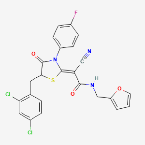 (2Z)-2-cyano-2-[5-[(2,4-dichlorophenyl)methyl]-3-(4-fluorophenyl)-4-oxo-1,3-thiazolidin-2-ylidene]-N-(furan-2-ylmethyl)acetamide