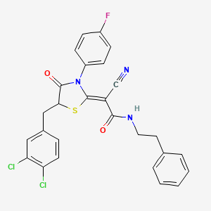 (2Z)-2-cyano-2-[5-[(3,4-dichlorophenyl)methyl]-3-(4-fluorophenyl)-4-oxo-1,3-thiazolidin-2-ylidene]-N-(2-phenylethyl)acetamide