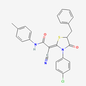 (2Z)-2-[5-benzyl-3-(4-chlorophenyl)-4-oxo-1,3-thiazolidin-2-ylidene]-2-cyano-N-(4-methylphenyl)ethanamide