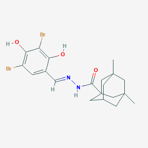 N-[(E)-(3,5-dibromo-2,4-dihydroxyphenyl)methylideneamino]-3,5-dimethyladamantane-1-carboxamide