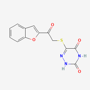 molecular formula C13H9N3O4S B7759395 6-[2-(1-benzofuran-2-yl)-2-oxoethyl]sulfanyl-2H-1,2,4-triazine-3,5-dione 