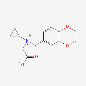 molecular formula C14H17NO4 B7846650 2-[Cyclopropyl(2,3-dihydro-1,4-benzodioxin-6-ylmethyl)azaniumyl]acetate 