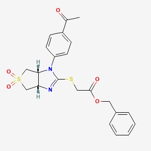 molecular formula C22H22N2O5S2 B7850863 benzyl 2-[[(3aR,6aS)-3-(4-acetylphenyl)-5,5-dioxo-3a,4,6,6a-tetrahydrothieno[3,4-d]imidazol-2-yl]sulfanyl]acetate 