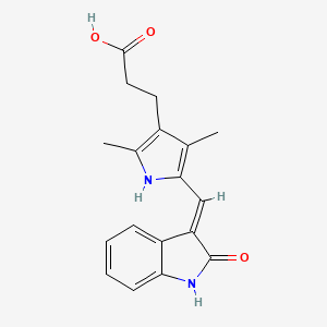 molecular formula C18H18N2O3 B7856069 3-[2,4-dimethyl-5-[(E)-(2-oxo-1H-indol-3-ylidene)methyl]-1H-pyrrol-3-yl]propanoic acid 