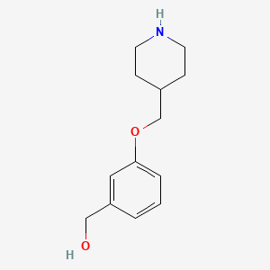 molecular formula C13H19NO2 B7872898 {3-[(Piperidin-4-yl)methoxy]phenyl}methanol 