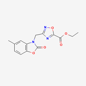 molecular formula C14H13N3O5 B7876196 ethyl 3-[(5-methyl-2-oxo-1,3-benzoxazol-3(2H)-yl)methyl]-1,2,4-oxadiazole-5-carboxylate 
