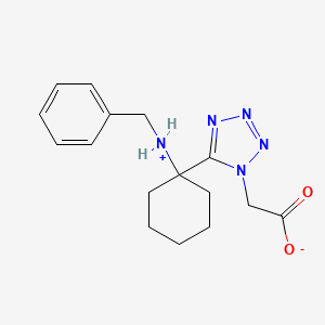 molecular formula C16H21N5O2 B7881650 2-[5-[1-(Benzylazaniumyl)cyclohexyl]tetrazol-1-yl]acetate 