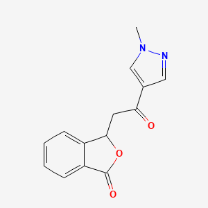 molecular formula C14H12N2O3 B7882806 3-[2-(1-Methyl-1H-pyrazol-4-yl)-2-oxoethyl]-1,3-dihydro-2-benzofuran-1-one 