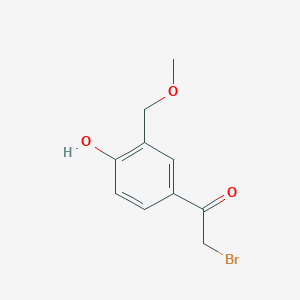 molecular formula C10H11BrO3 B7904332 2-Bromo-1-[4-hydroxy-3-(methoxymethyl)phenyl]ethanone 