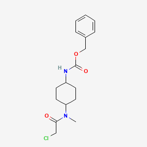 molecular formula C17H23ClN2O3 B7927712 {4-[(2-Chloro-acetyl)-methyl-amino]-cyclohexyl}-carbamic acid benzyl ester 