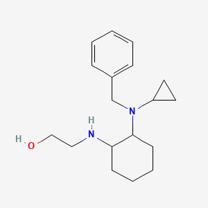 molecular formula C18H28N2O B7928071 2-[2-(Benzyl-cyclopropyl-amino)-cyclohexylamino]-ethanol 