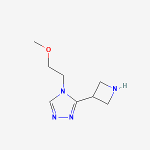 molecular formula C8H14N4O B7938983 3-(azetidin-3-yl)-4-(2-methoxyethyl)-4H-1,2,4-triazole 