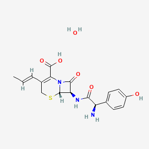 molecular formula C18H21N3O6S B7942711 (6S,7R)-7-[[(2R)-2-amino-2-(4-hydroxyphenyl)acetyl]amino]-8-oxo-3-[(E)-prop-1-enyl]-5-thia-1-azabicyclo[4.2.0]oct-2-ene-2-carboxylic acid;hydrate 