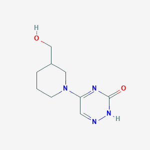 molecular formula C9H14N4O2 B7951805 5-[3-(hydroxymethyl)piperidin-1-yl]-2H-1,2,4-triazin-3-one 