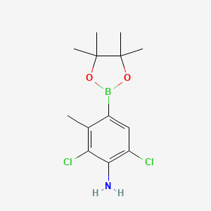 molecular formula C13H18BCl2NO2 B7955018 2,6-Dichloro-3-methyl-4-(tetramethyl-1,3,2-dioxaborolan-2-yl)aniline 