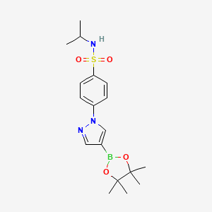 molecular formula C18H26BN3O4S B7956815 N-Isopropyl-4-[4-(tetramethyl-1,3,2-dioxaborolan-2-yl)pyrazol-1-yl]benzenesulfonamide 