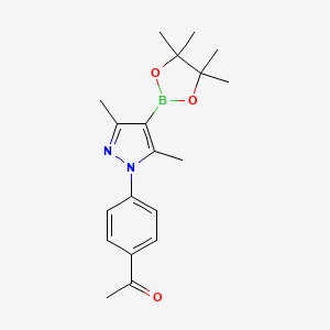 molecular formula C19H25BN2O3 B7958491 1-{4-[3,5-Dimethyl-4-(tetramethyl-1,3,2-dioxaborolan-2-yl)pyrazol-1-yl]phenyl}ethanone 