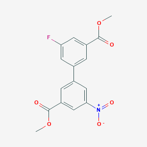 molecular formula C16H12FNO6 B7962570 Methyl 3-[3-fluoro-5-(methoxycarbonyl)phenyl]-5-nitrobenzoate 