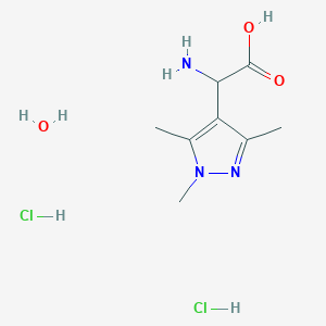 molecular formula C8H17Cl2N3O3 B7970819 Amino(1,3,5-trimethyl-1H-pyrazol-4-yl)acetic acid dihydrochloride hydrate 