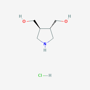 molecular formula C6H14ClNO2 B7971299 trans-(Pyrrolidine-3,4-diyl)dimethanol hcl 