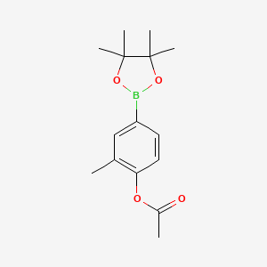 molecular formula C15H21BO4 B7972846 2-Methyl-4-(tetramethyl-1,3,2-dioxaborolan-2-yl)phenyl acetate 