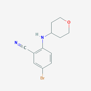 molecular formula C12H13BrN2O B7973122 5-Bromo-2-(tetrahydro-2H-pyran-4-ylamino)benzonitrile 