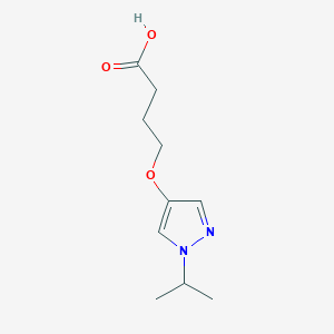 molecular formula C10H16N2O3 B7978997 4-((1-Isopropyl-1H-pyrazol-4-yl)oxy)butanoic acid 
