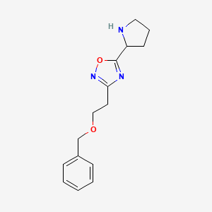 molecular formula C15H19N3O2 B7979267 3-[2-(Benzyloxy)ethyl]-5-(2-pyrrolidinyl)-1,2,4-oxadiazole 