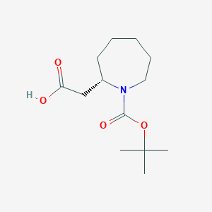 molecular formula C13H23NO4 B7979817 2-[(2S)-1-[(2-methylpropan-2-yl)oxycarbonyl]azepan-2-yl]acetic acid 