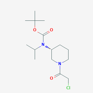 molecular formula C15H27ClN2O3 B7984628 [(R)-1-(2-Chloro-acetyl)-piperidin-3-yl]-isopropyl-carbamic acid tert-butyl ester 