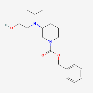 molecular formula C18H28N2O3 B7984727 (R)-3-[(2-Hydroxy-ethyl)-isopropyl-amino]-piperidine-1-carboxylic acid benzyl ester 