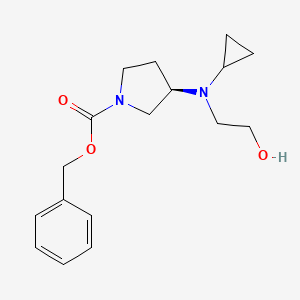 molecular formula C17H24N2O3 B7984730 (R)-3-[Cyclopropyl-(2-hydroxy-ethyl)-amino]-pyrrolidine-1-carboxylic acid benzyl ester 