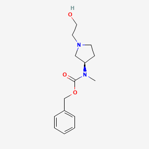 molecular formula C15H22N2O3 B7985002 [(R)-1-(2-Hydroxy-ethyl)-pyrrolidin-3-yl]-methyl-carbamic acid benzyl ester 