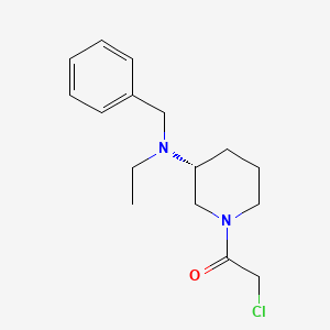 molecular formula C16H23ClN2O B7985206 1-[(R)-3-(Benzyl-ethyl-amino)-piperidin-1-yl]-2-chloro-ethanone 